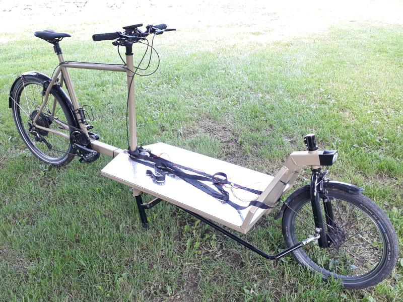 Cargo bike right side